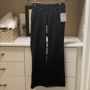 Athleta Bettona pant. NWT